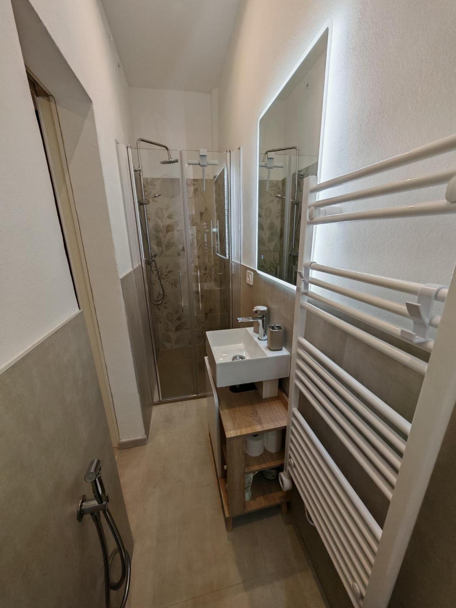 La Sosta-Appartamento A Pochi Passi Dalla Stazione Modena Exterior photo